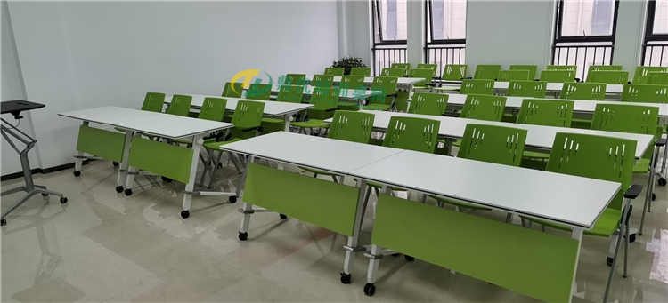 大學(xué)教室活動桌椅