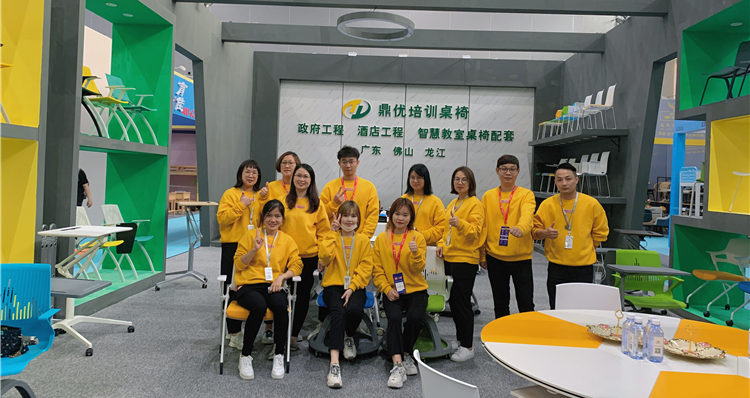 鼎憂培訓椅再次亮相于廣州第47屆國際家具博覽會，好評如潮！